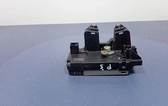 Renault Trafic II (X83) Rear door lock 8200020185