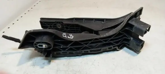Audi Q3 8U Accelerator throttle pedal 1K1723503BA