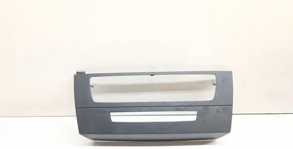 Radio/GPS head unit trim