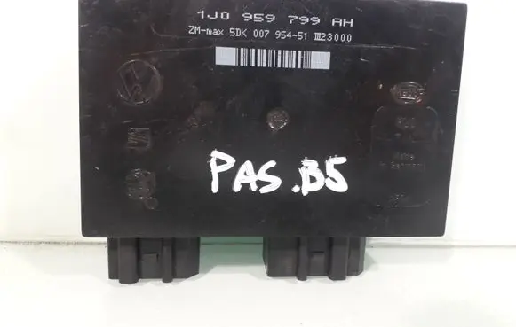 Volkswagen PASSAT B5 Comfort/convenience module 1J0959799AH