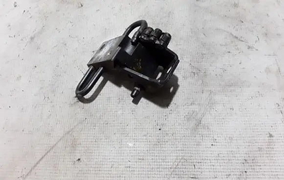 Audi A6 S6 C6 4F Front door lower hinge 8E0831411E