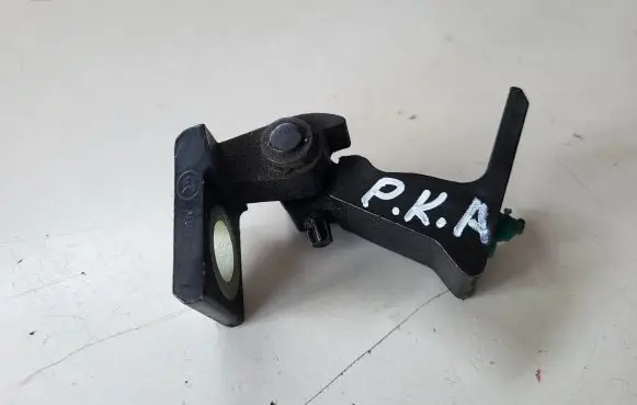 Skoda Superb B8 (3V) Front door lower hinge 8X0831403E