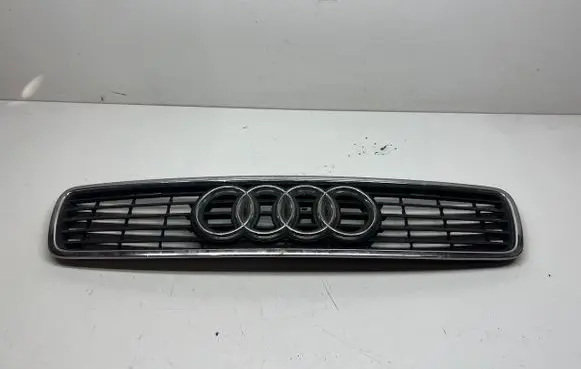 Audi A4 S4 B5 8D Front grill 8D0853651J