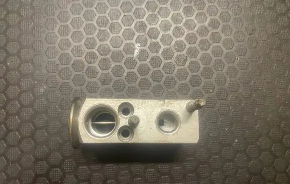 Ford Fiesta Air conditioning (A/C) expansion valve 8E2H19849AA