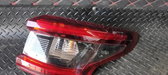 Nissan Qashqai Rear/tail lights