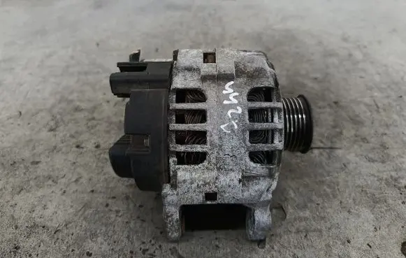 Skoda Fabia Mk2 (5J) Generator/alternator
