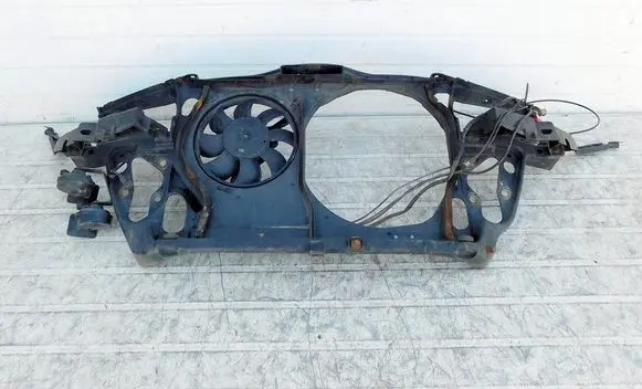 Volkswagen PASSAT B5.5 Front bodywork piece 192697
