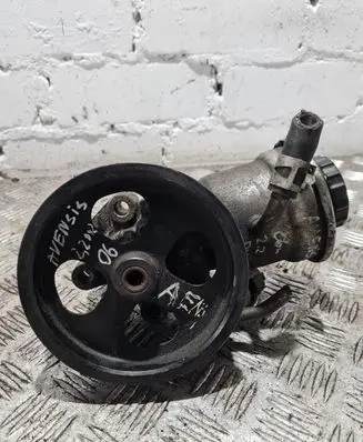 Toyota Avensis T250 Power steering pump