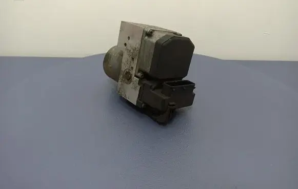 Volkswagen PASSAT B5.5 ABS Pump 0265220488