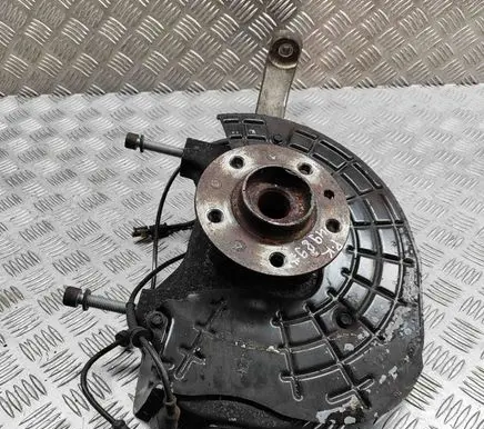 Maserati Ghibli Front wheel hub 670039063
