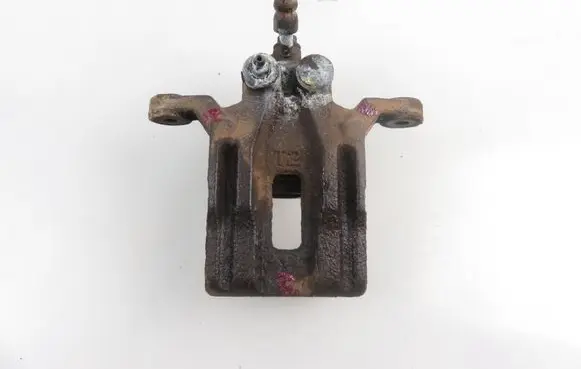 Nissan Pathfinder R51 Rear brake caliper