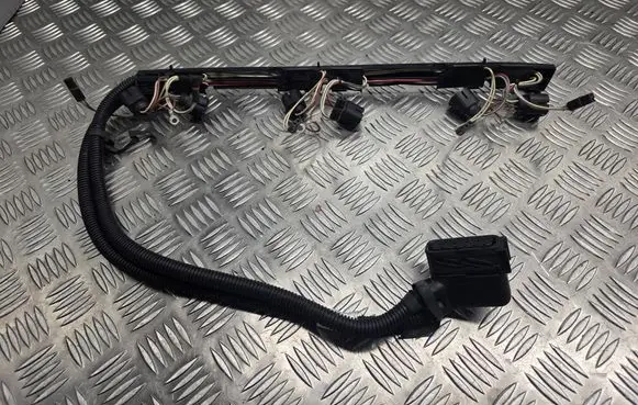 BMW 3 F30 F35 F31 Fuel injector wires 7592512 E20561