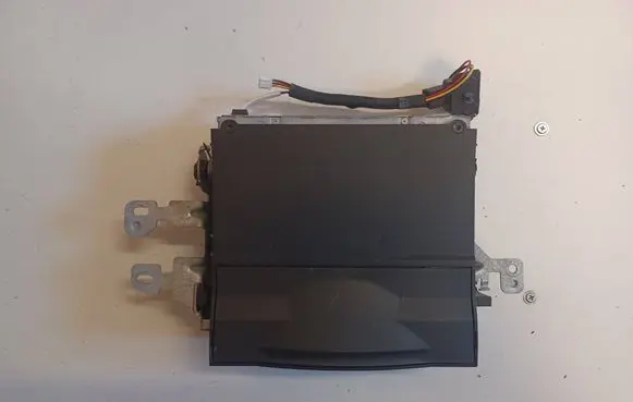 Mercedes-Benz E W211 CD/DVD changer A2118703889-MERC