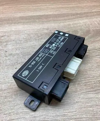 BMW 5 E39 Door control unit/module 8378767 5DK007358