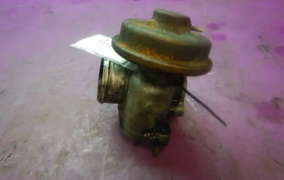 Ford Mondeo Mk III EGR valve 087B02P