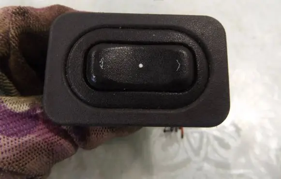 Opel Meriva A Quarter vent window switch 