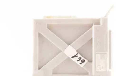 Lexus IS 220D-250-350 Fuse box set 82730-30L40 82672-30380 8273030040