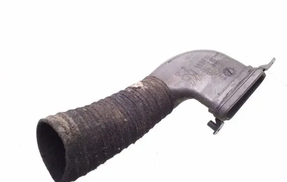 Audi A4 S4 B7 8E 8H Air intake duct part 8E0129604F