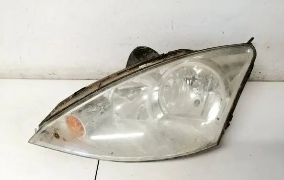 Ford Focus Headlight/headlamp 2m5113w030be