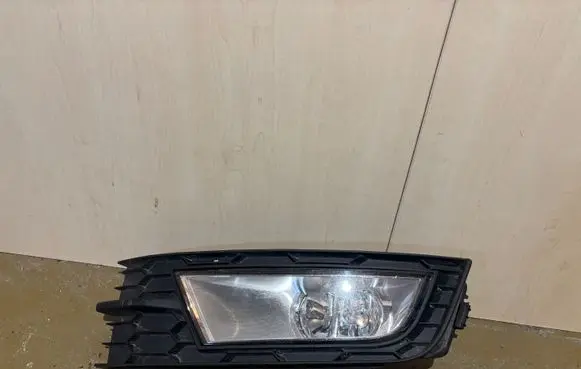 Skoda Octavia Mk3 (5E) Front fog light 5E0941699 5E0807681