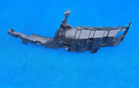 BMW X3 G01 Front bumper mounting bracket 8081895