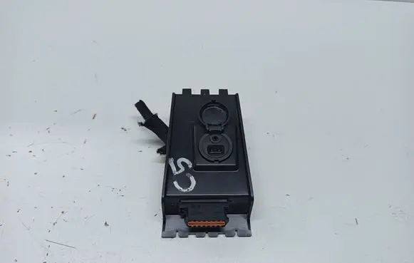 Other center console (tunnel) element