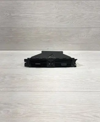 BMW 3 E90 E91 Dash center air vent grill 9130464 40010007 14482110