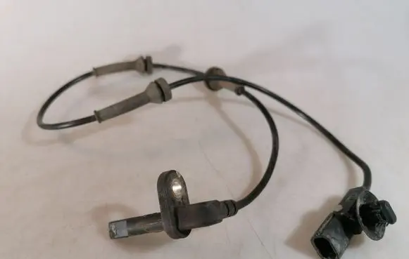 Renault Master III ABS brake wheel speed sensor 8200735314