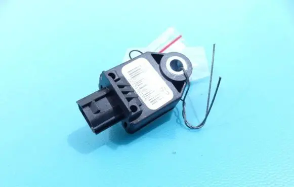 Toyota Avensis T270 Fuel cut-off switch 89831-05050 IMPRK1286090