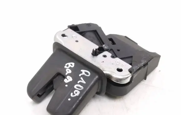 Volkswagen Jetta V Tailgate/trunk/boot lock/catch/latch 4E0827645 4F5827505D
