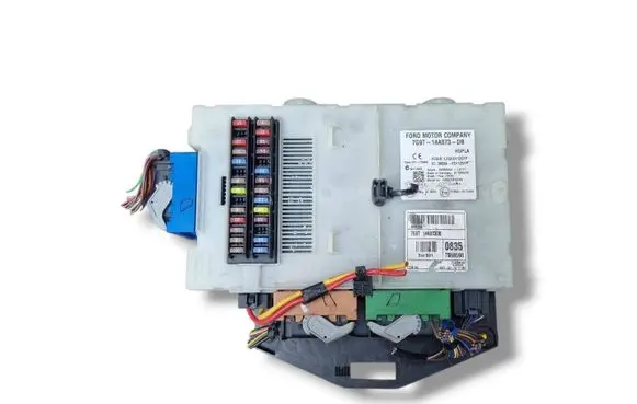 Ford Mondeo MK IV Comfort/convenience module 28092563 7G9T-14A073-DB