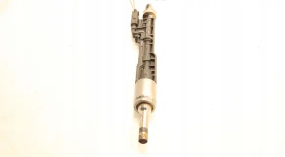 BMW 3 F30 F35 F31 Fuel injector 0261500260