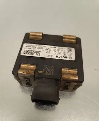 Skoda Superb B8 (3V) Distronic sensor radar 3Q0907572B 0203300670