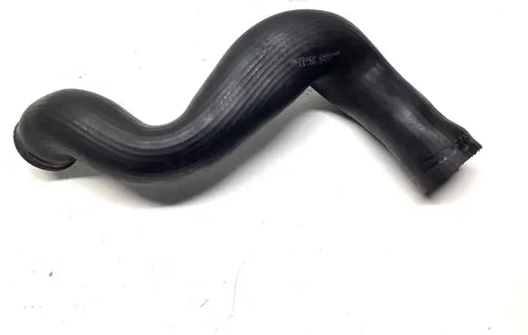 Volvo V60 Intercooler hose/pipe 2400348