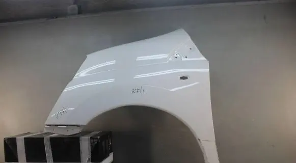 Peugeot Expert Fender mounting bracket