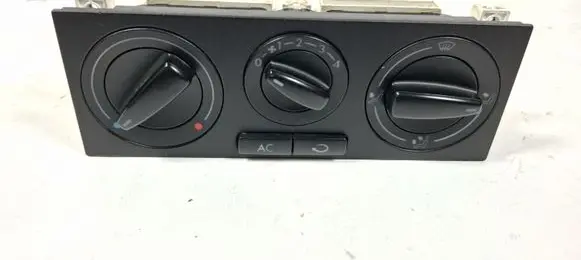 Volkswagen PASSAT B5 Climate control unit 1J0820045F 901511210000 657837L09