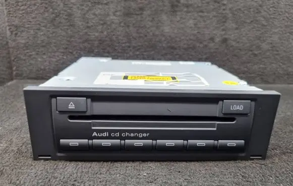 Audi A4 S4 B6 8E 8H CD/DVD changer 8E0035111D