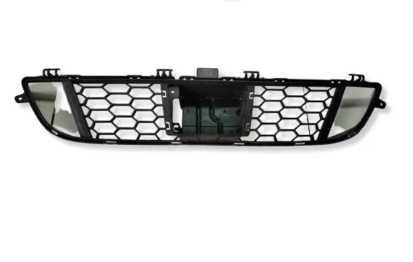 BMW 2 F22 F23 Front bumper lower grill 51118061808