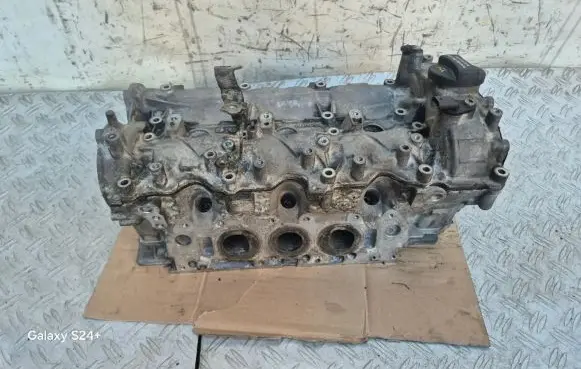 Mercedes-Benz GLE (W166 - C292) Engine head R2760162401 A2760161405