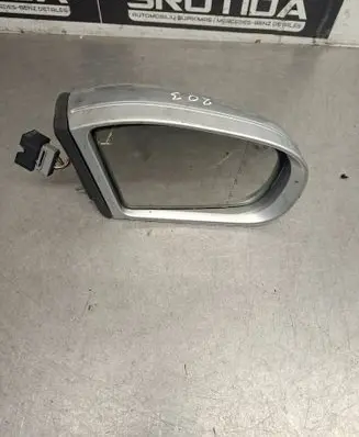 Mercedes-Benz C W203 Front door electric wing mirror