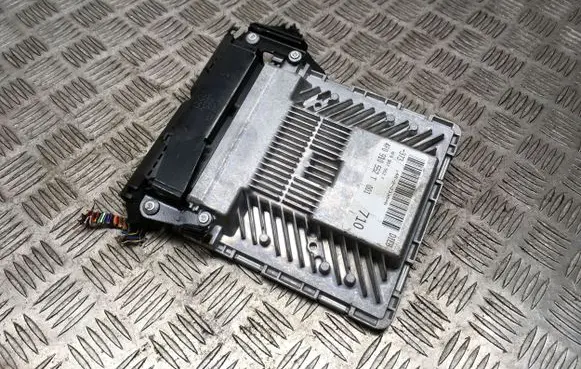 Audi A6 S6 C6 4F Engine control unit/module 4F0907552F 8E0907411J