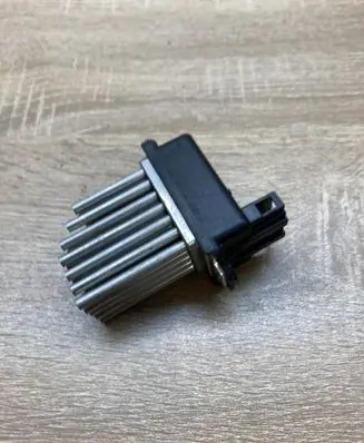Audi A6 S6 C5 4B Heater blower motor/fan resistor 4B0820521 5DS006467
