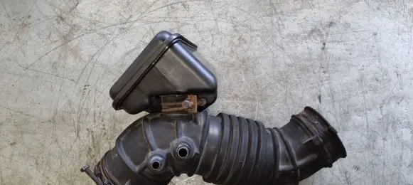 Hyundai ix35 Intake resonator 281922S100
