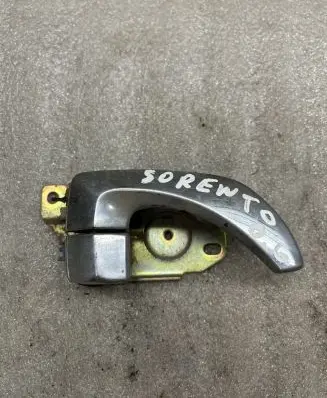 KIA Sorento Rear door interior handle