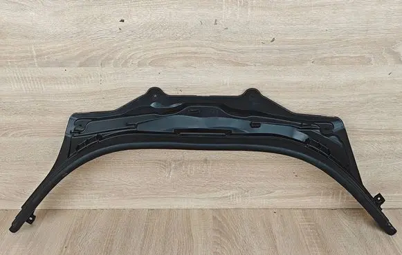 BMW 4 G22 G23 G24 G26 Wiper trim 7428165