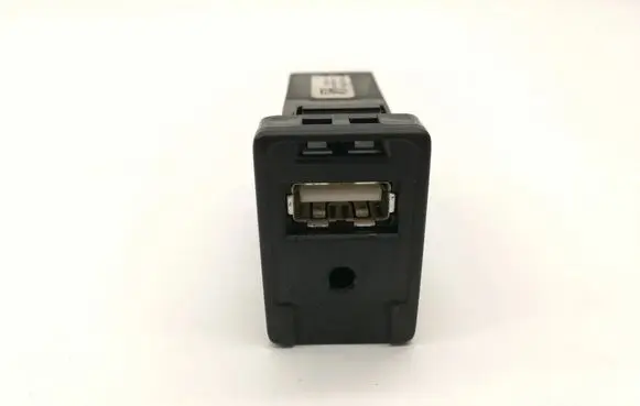 Toyota Yaris AUX in-socket connector 861900D060