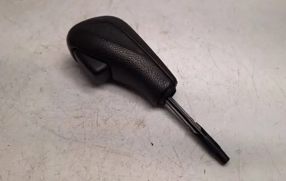 BMW 1 E82 E88 Gear lever shifter trim leather/knob 25167570652