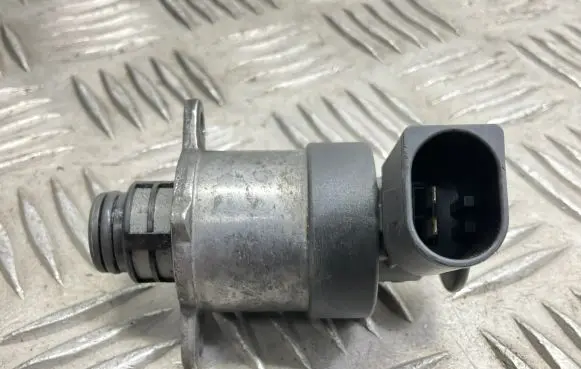 Skoda Octavia Mk3 (5E) Fuel pressure sensor 0928400768