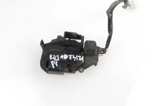 Mazda 626 Front door lock 