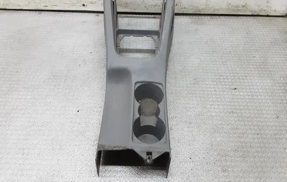 Volkswagen Golf V Center console 1K0863243A
